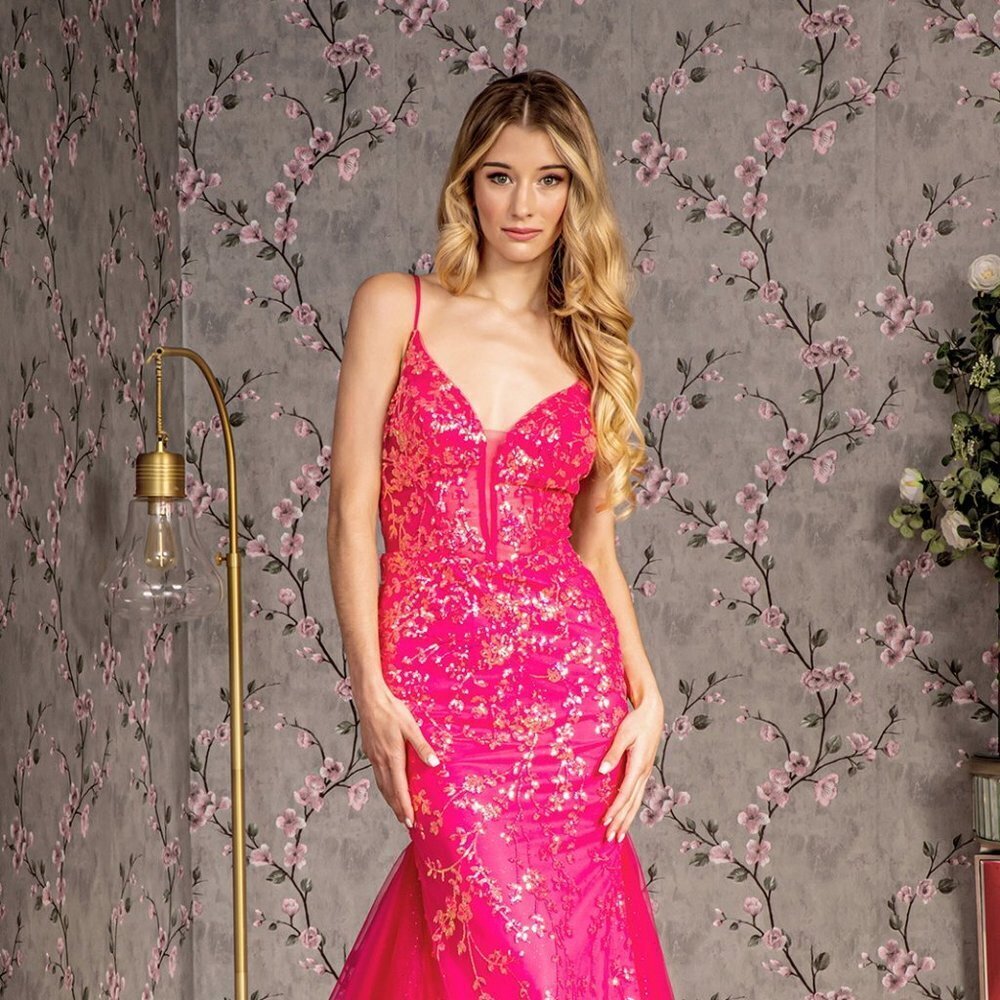 NEW LONG FORMAL LUXURY SLEEVELESS TRUMPET GOWN EMBROIDERED WITH SEQUINS GL3220